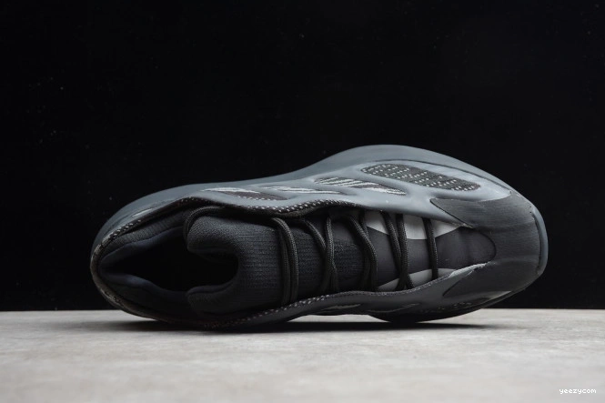 Black Yeezy Boost 700 V3 H67799 Adidas 0829
